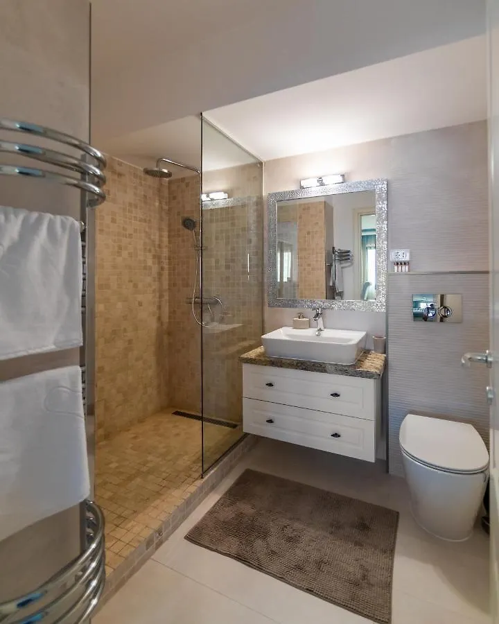 Saphir Stein Residence Apartment 19Th 布加勒斯特
