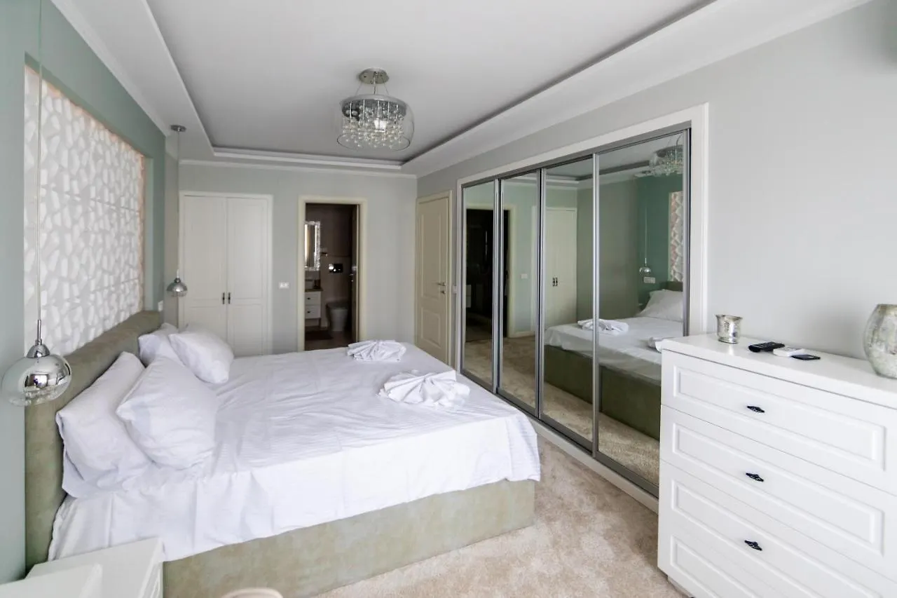 Saphir Stein Residence Apartment 19Th 布加勒斯特 0*,  罗马尼亚